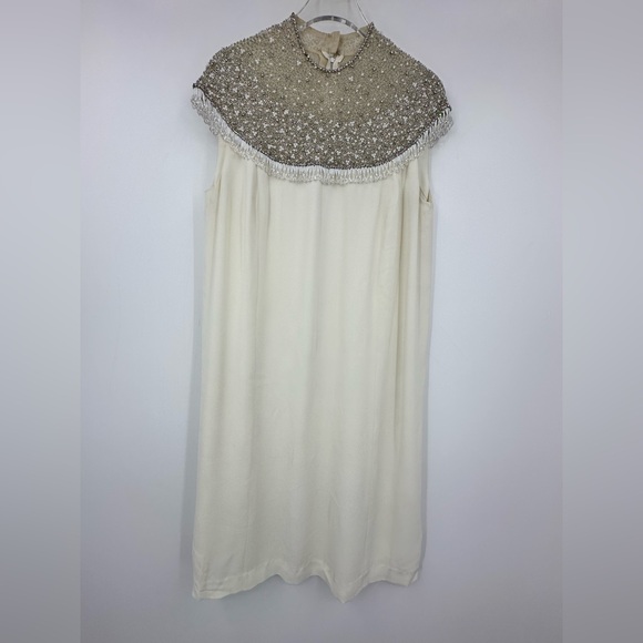 Victoria Royal Ltd Dresses & Skirts - *VTG Victoria Royal Ltd Embellished Beaded Neckline Ivory Dress Womens 16 AT624
